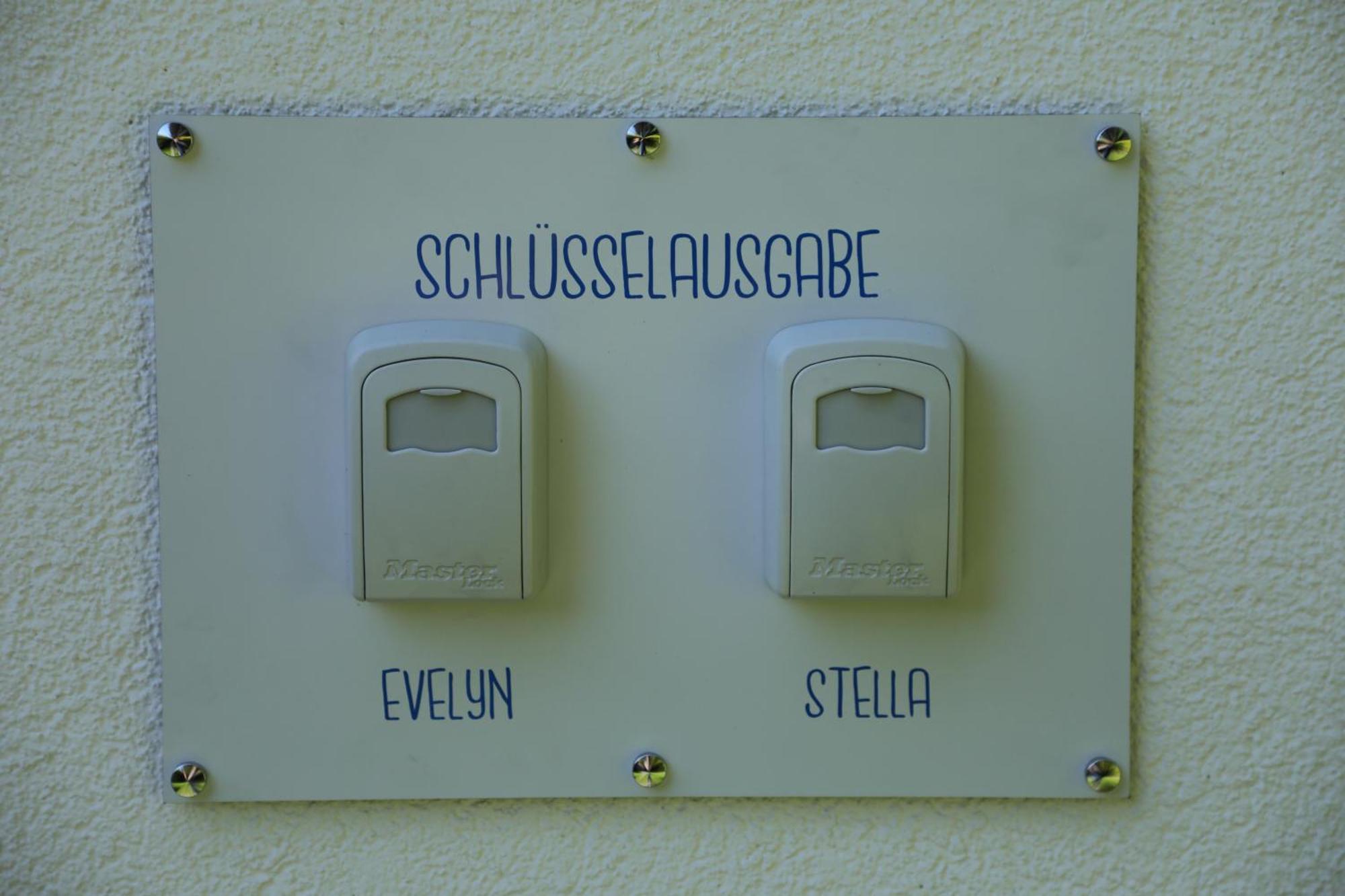 Eine Sehr Gemuetliche Dachgeschoss Ferienwohnung Ihlow  外观 照片